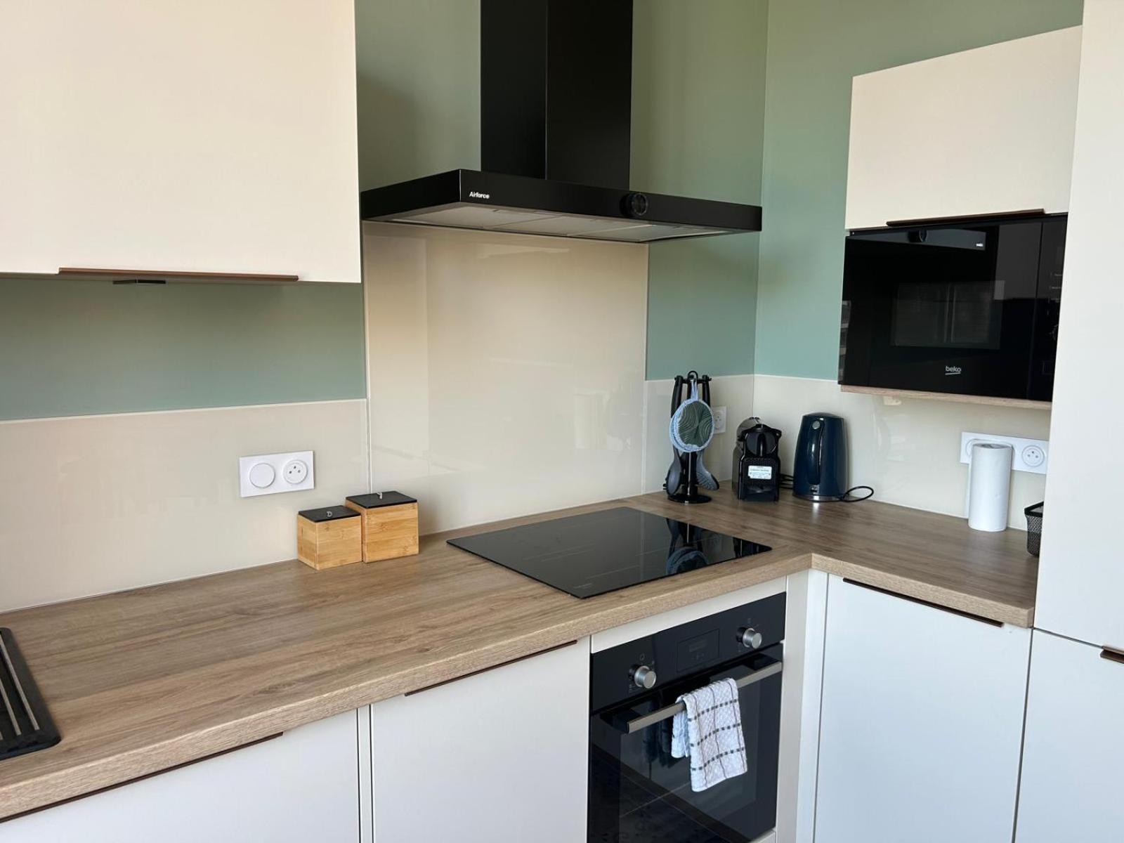 Independant Climatise A 8 Apartment *