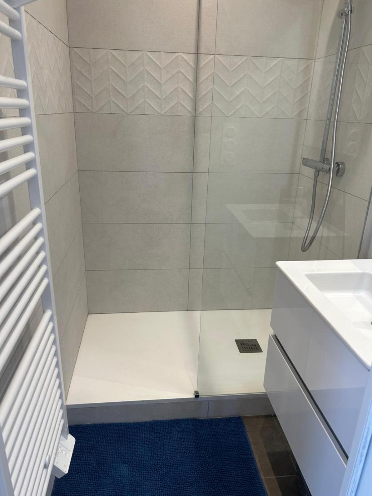Independant Climatise A 8 Apartment