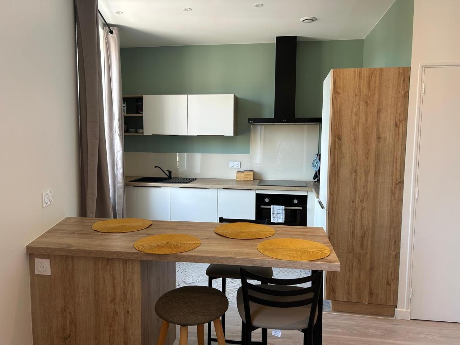 Apartment Independant Climatise A 8