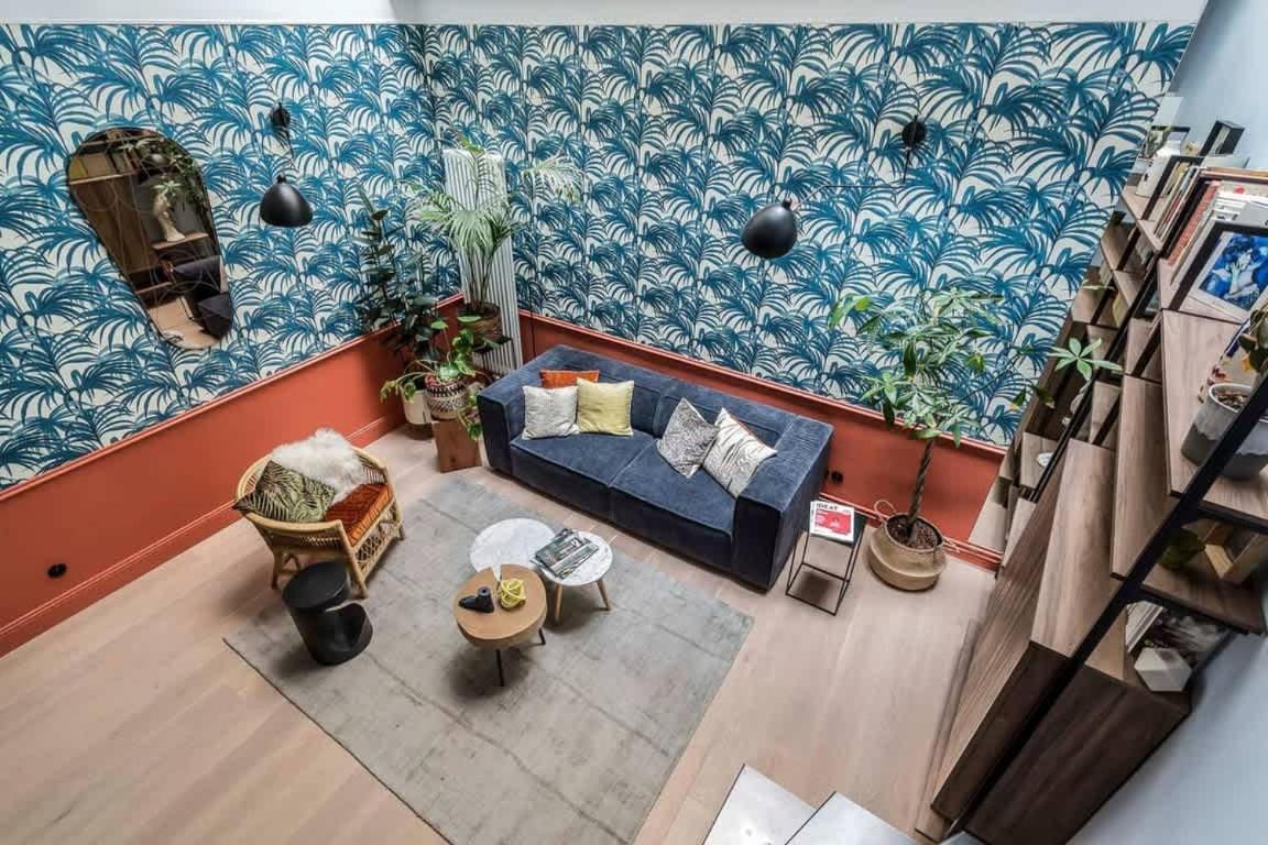 Apartment Jungle Art - Furnished - Downtown