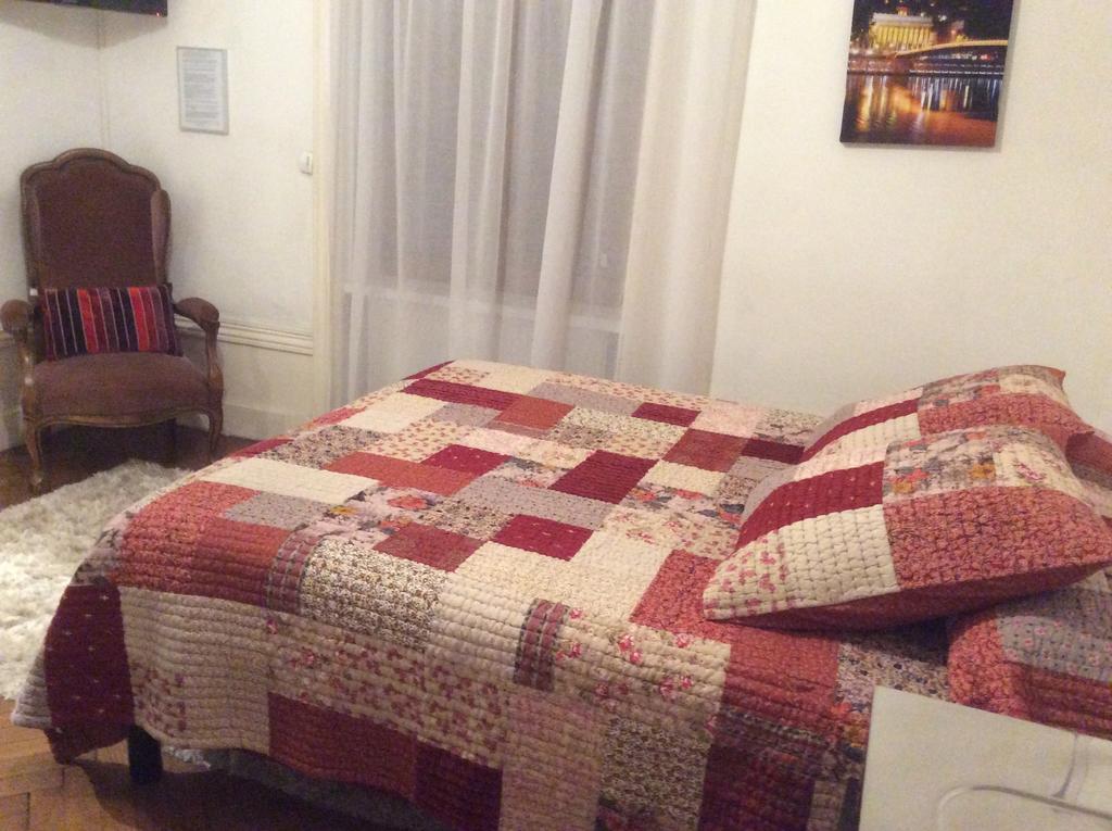B&B 