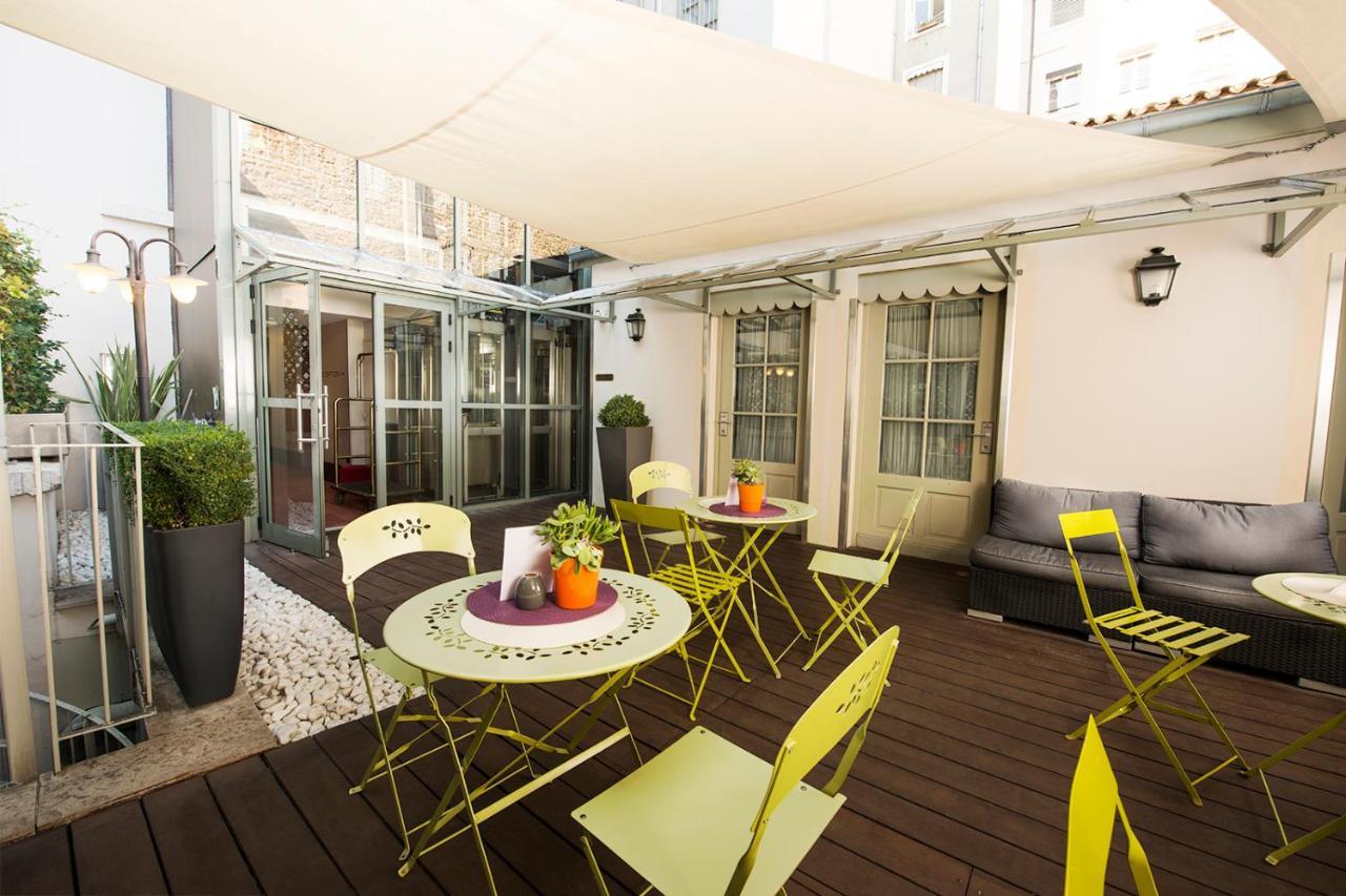 Alexandra Hotel 4*