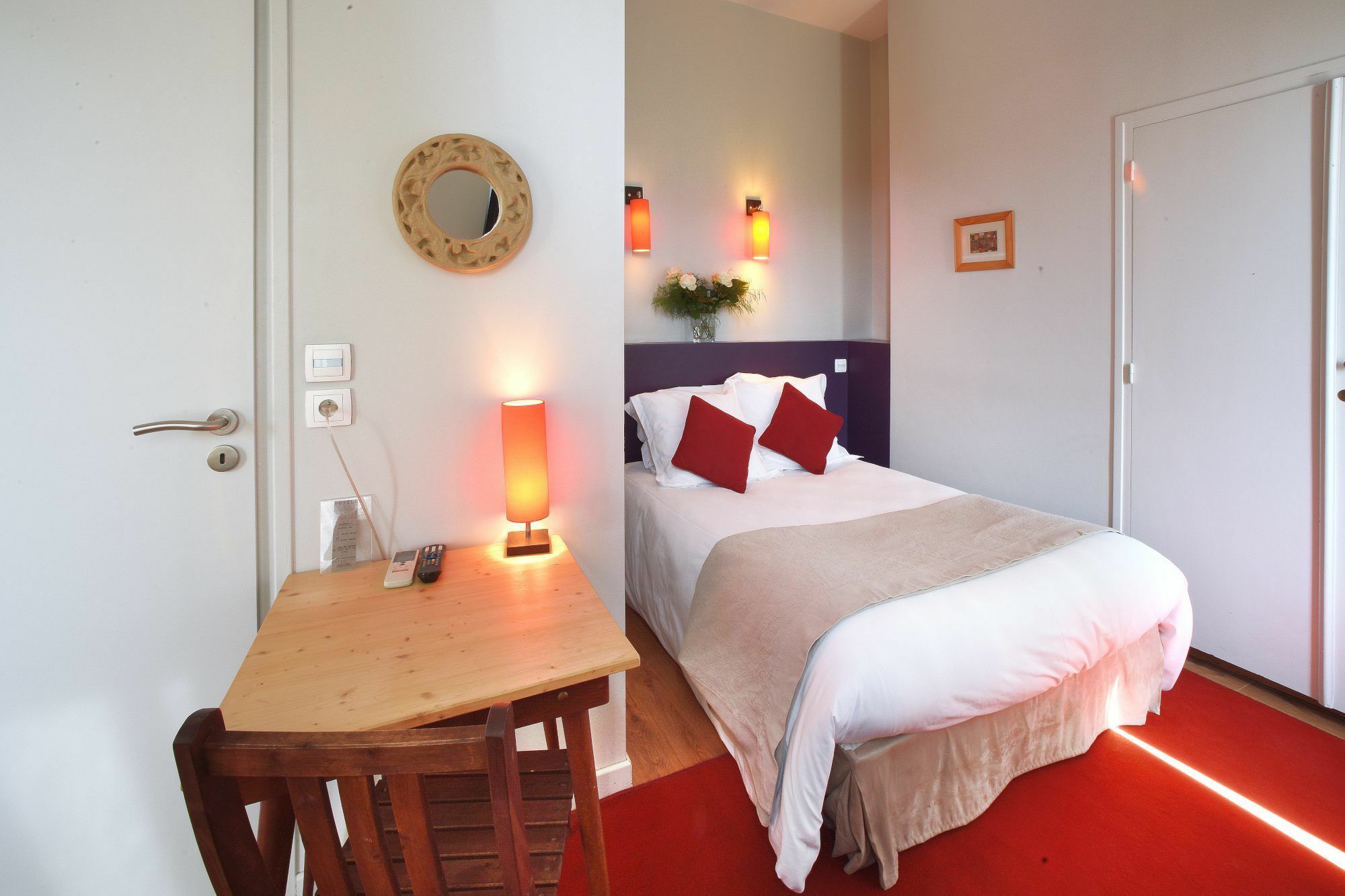 Hotelo Charité Hotel