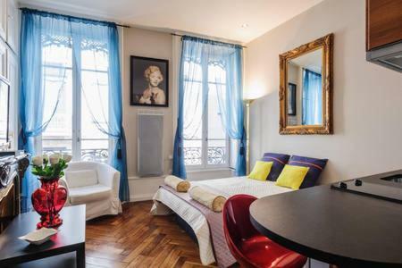 Centre Apartment *