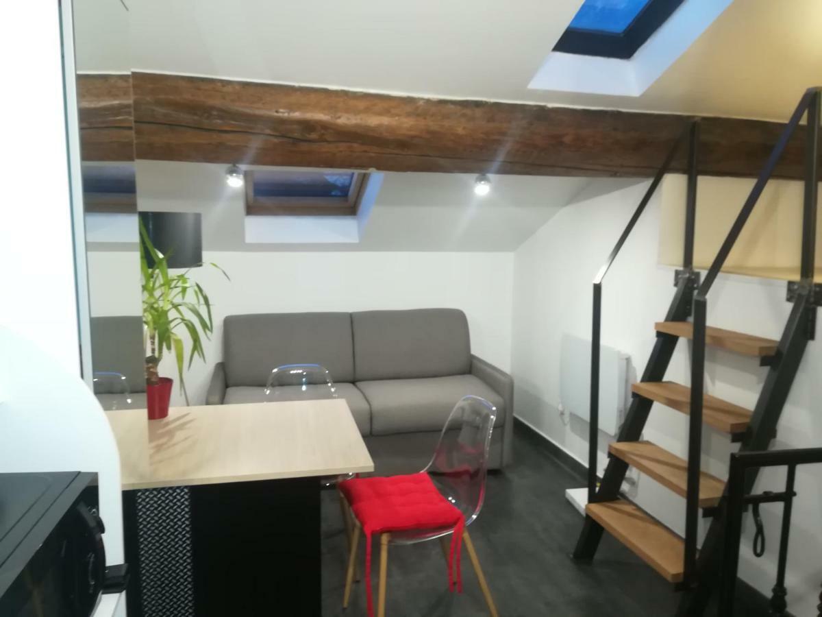 Lyon Apartamento *