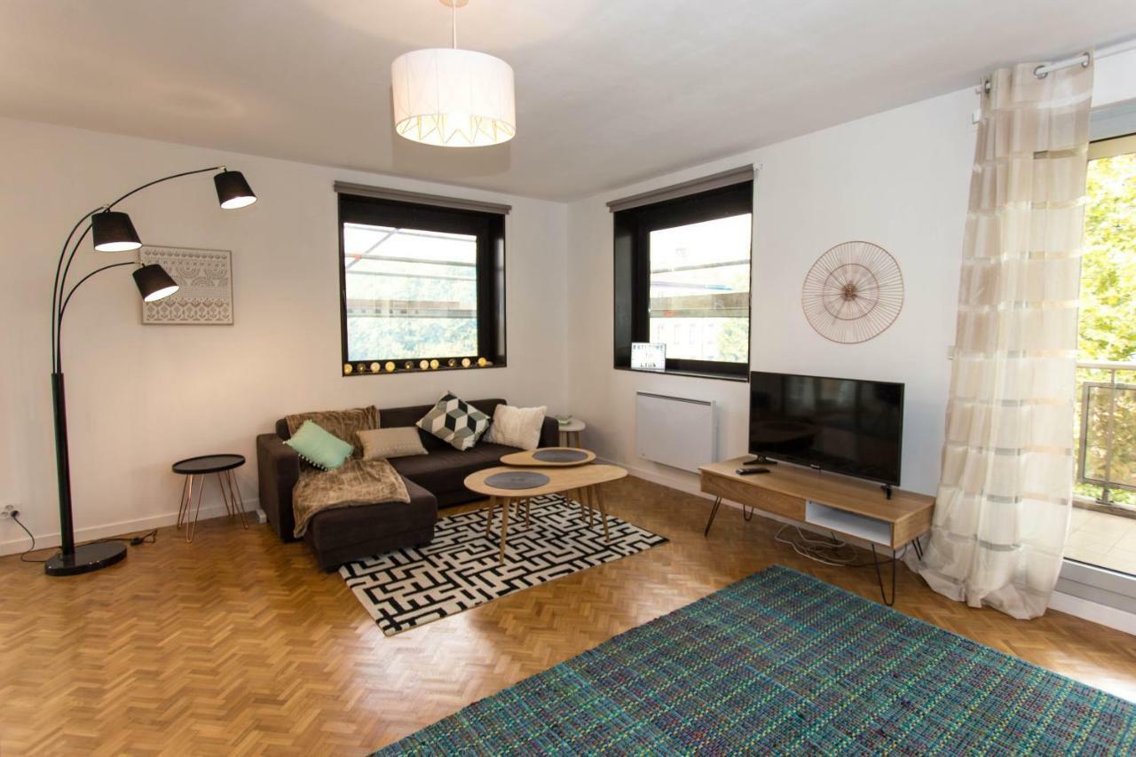 Centre Confluence 100 M2 Parking Terrasses Appartement Lyon