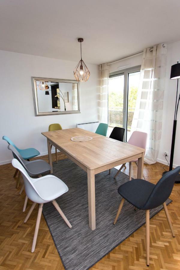 Centre Confluence 100 M2 Parking Terrasses Lyon