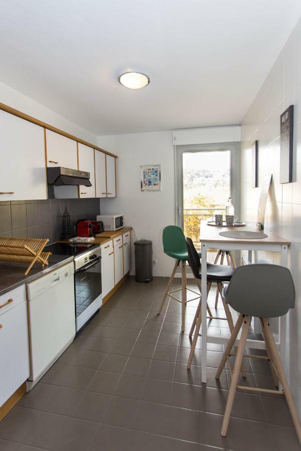 Centre Confluence 100 M2 Parking Terrasses Appartement Lyon