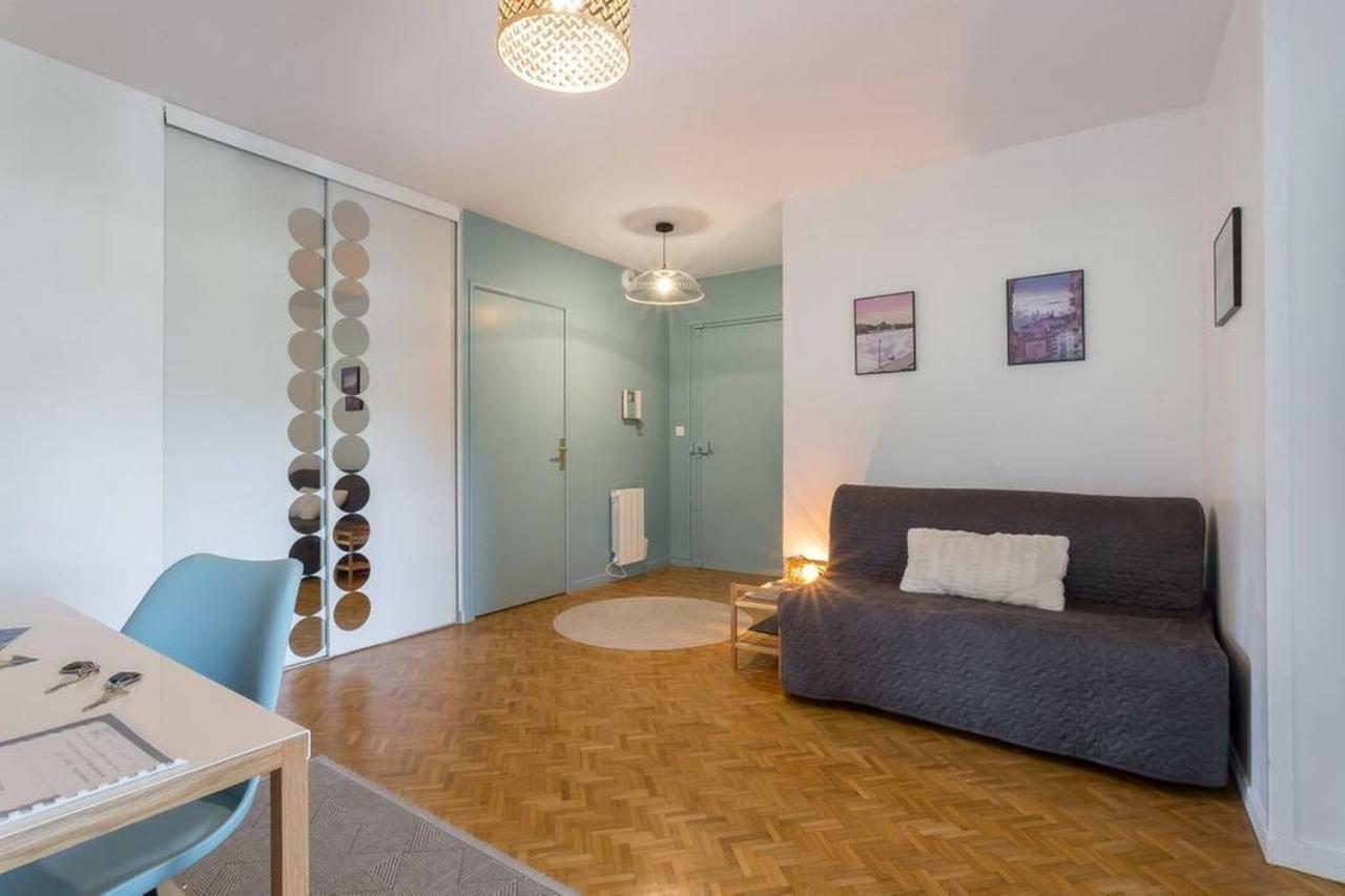Appartement Centre Confluence 100 M2 Parking Terrasses Lyon