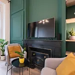 Luxury Studio \