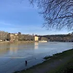 Home Sweet Vaise