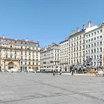 Nice Studio In The Heart Of The Presqu\'Ile In Lyon - Welkeys