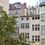 Eden Blue, Lovely Flat, Bright & Cosy In Lyon