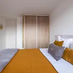 Honore Suite Saint Antoine