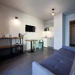 Le Petit Hector -Studio Cosy Avec Parking -Debourg