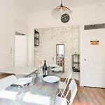 Charmant 2 Pers Atypique Avec Terrasse-Metro Valmycharming 2 People Unique