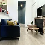 Luxury Apartment \