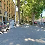 Appartement Cosy, Confortable Et Idealement Situe