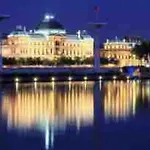 Le Rhone A Vos Pieds, Bellecour A Quelques Pas