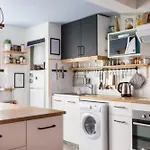 Charming Two-Bedroom Duplex Saxe Gambetta