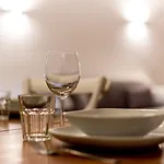 Spacieux Et Lumineux 70M² De La Place Ail