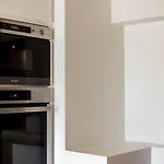 High-End Apartment Overlooking The Quays Ail