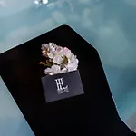 Host Inn Neat Suite - Spa & Cinema