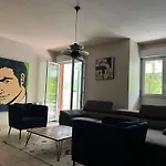Superbe Appartement De 85M2 Offrant Une Vue Imprenable Sur Le Parc De La Tete D\'Or.