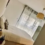Studio Cosy, Lyon, Avec Garage Prive