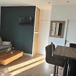 Studio Totalement Renove En Plein Centre-Ville Devant La Prefecture De Lyon