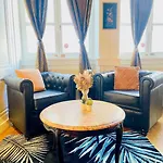 Guestready - L\'Intime -Balneo Hyper Centre