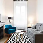 Appartement 2 Pieces Jean Mace Et Stationnement