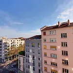La Douce Parenthese - Studio With Garage - Lyon 4Th