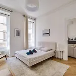 Renovated 1Br Flat Near L Pradel Metro Station