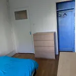 Chambre Double Confortable, Au Calme Et Proche Du Centre-Ville De Lyon