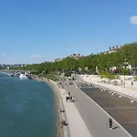 Lyon - Berges Du Rhone