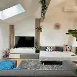 Skyline-Vitton Loft72