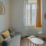 Dumas De Loire, Lyon 9