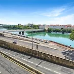 Le Quai Lassagne