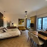 Appartement Elegant Et Chic Refait A Neuf