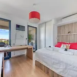 Guestready - Chic Stay With Jacuzzi And Parking
