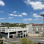 Spacieux T3 80M2 Plein Centre Presque Ile !