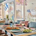 Hotel Chromatics & Restaurant Hill Club By Happyculture