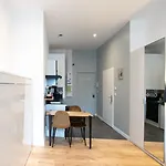 Le Romanée - Très joli studio moderne tout confort proche place Valmy