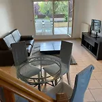 Duplex En Maison, Terrasse, Garage, Au Calme