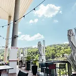 Novotel Lyon Centre-Confluence Bord De Saone