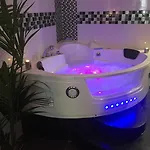Le Love Spa