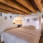 GuestReady- Typical Croix-Roussien Flat