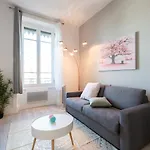Macé Studio Apartment