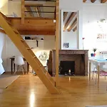 Honore - Hotel Pour Nomades Reveurs - 12 Amboise